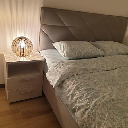 Borovi Apartment *